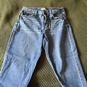 SO l, high rise mom jean.